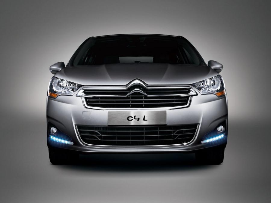  Citroen C4 L 2012 года  (фото 23 из 30)